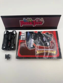 Las Vegas Downtown Takara Transformers Legends Class Destron Jaguar (Ravage) & Bullhorn -Galaxy Collectible 2650C8F4 5288 4514 9D28 BC78C581141F