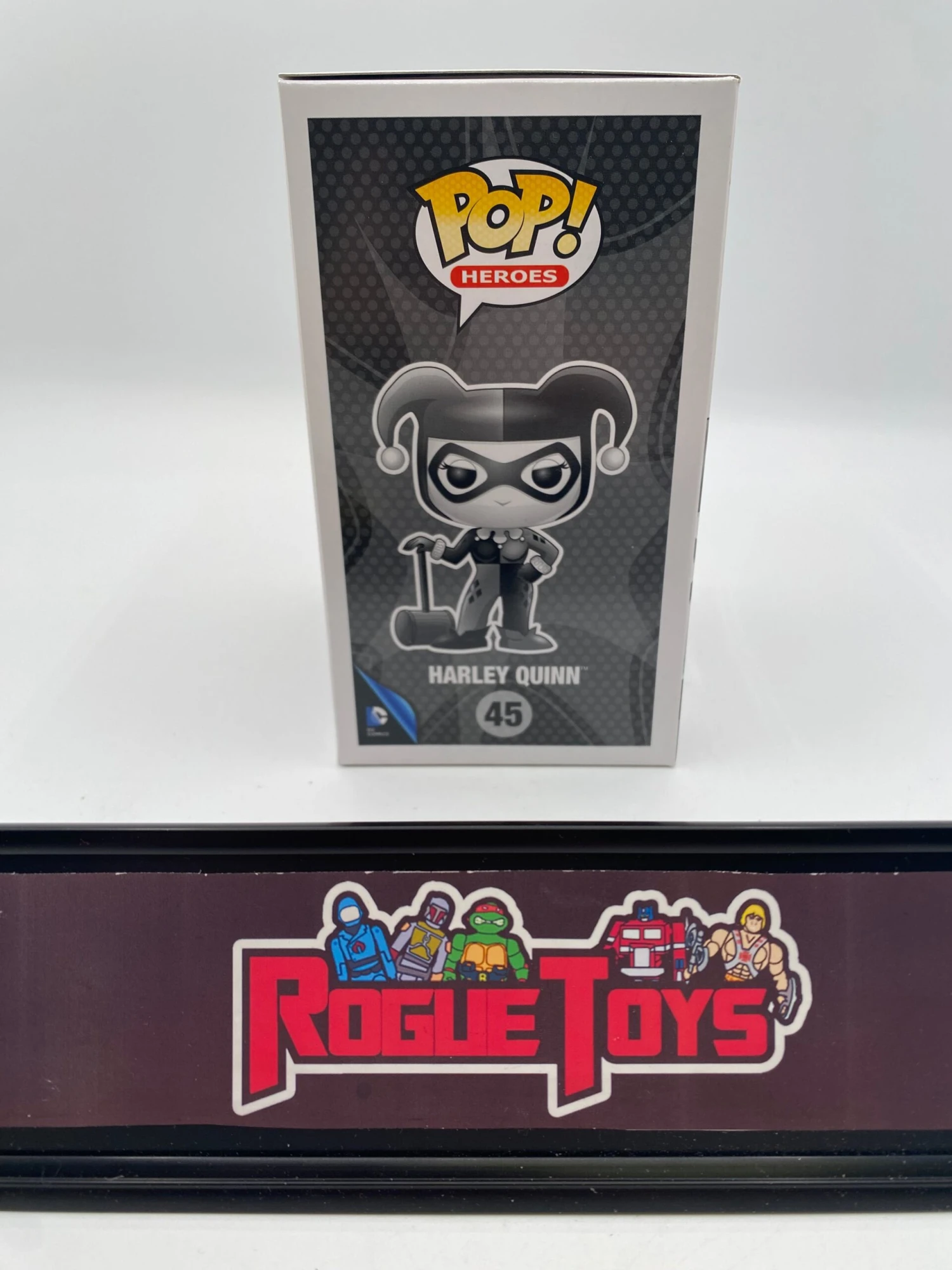 Las Vegas Downtown Funko POP! Heroes DC Comics Super Heroes Harley Quinn (Hot Topic Exclusive) 5 Las Vegas Downtown Funko POP! Heroes DC Comics Super Heroes Harley Quinn (Hot Topic Exclusive) - Image 3