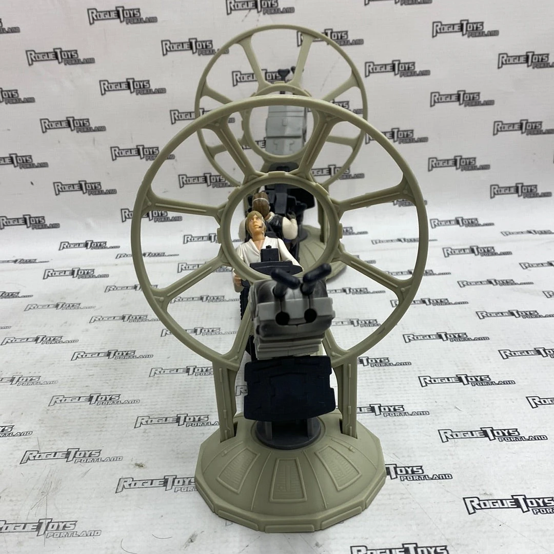 Rogue Toys Portland Star Wars POTF Millennium Falcon Gunner Playset 4 Rogue Toys Portland Star Wars POTF Millennium Falcon Gunner Playset - Image 2