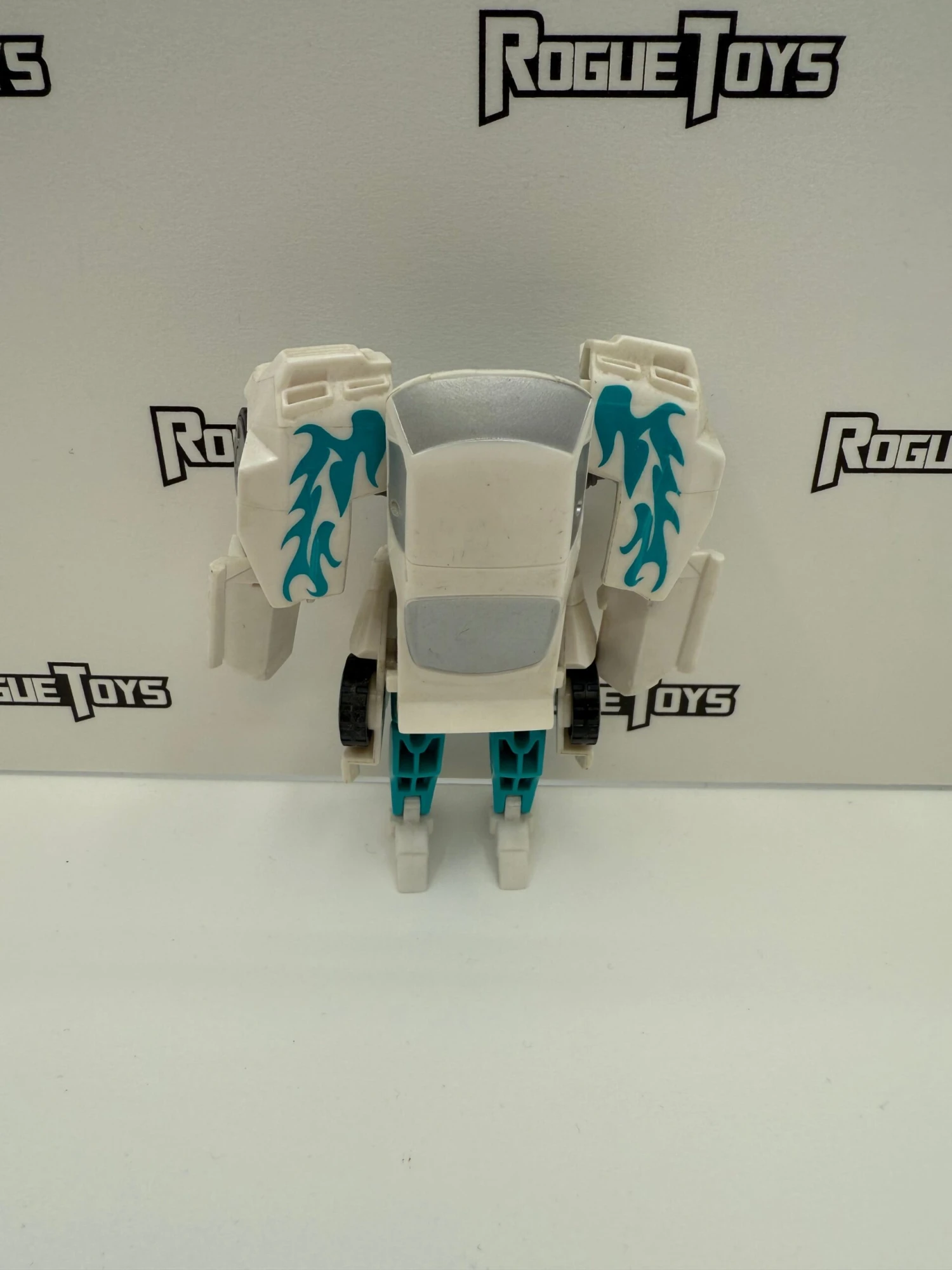 Las Vegas Downtown Hasbro Transformers Generations Legends Class Thrilling 30 Autobot Tailgate & Groundbuster 4 Las Vegas Downtown Hasbro Transformers Generations Legends Class Thrilling 30 Autobot Tailgate & Groundbuster - Image 2