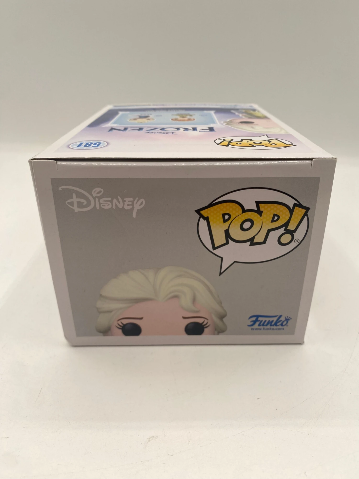 Las Vegas West Funko POP! Disney Frozen Elsa (Funko.com Exclusive) 7 Las Vegas West Funko POP! Disney Frozen Elsa (Funko.com Exclusive) - Image 5