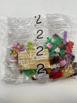 Las Vegas Downtown LEGO Friends 3065 Olivia’s Tree House 12 Las Vegas Downtown LEGO Friends 3065 Olivia’s Tree House -Galaxy Collectible E9376B3F 320A 479B 88BD 31B38269E0FC